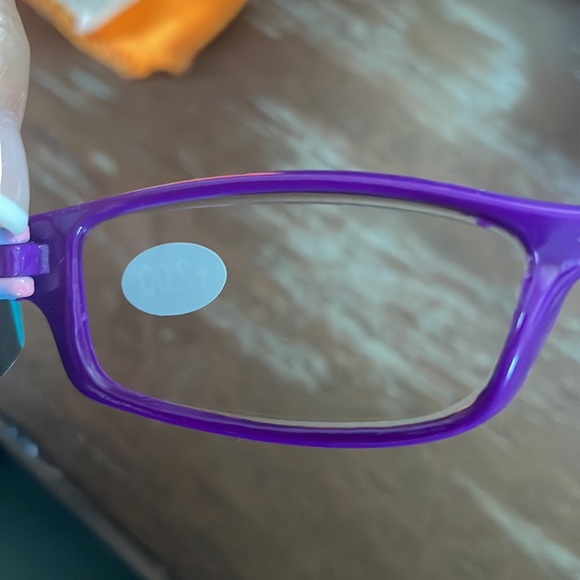 Fashion +2.00 purple & pink print & purple and yellow with flower print readers - Picture 5 of 16